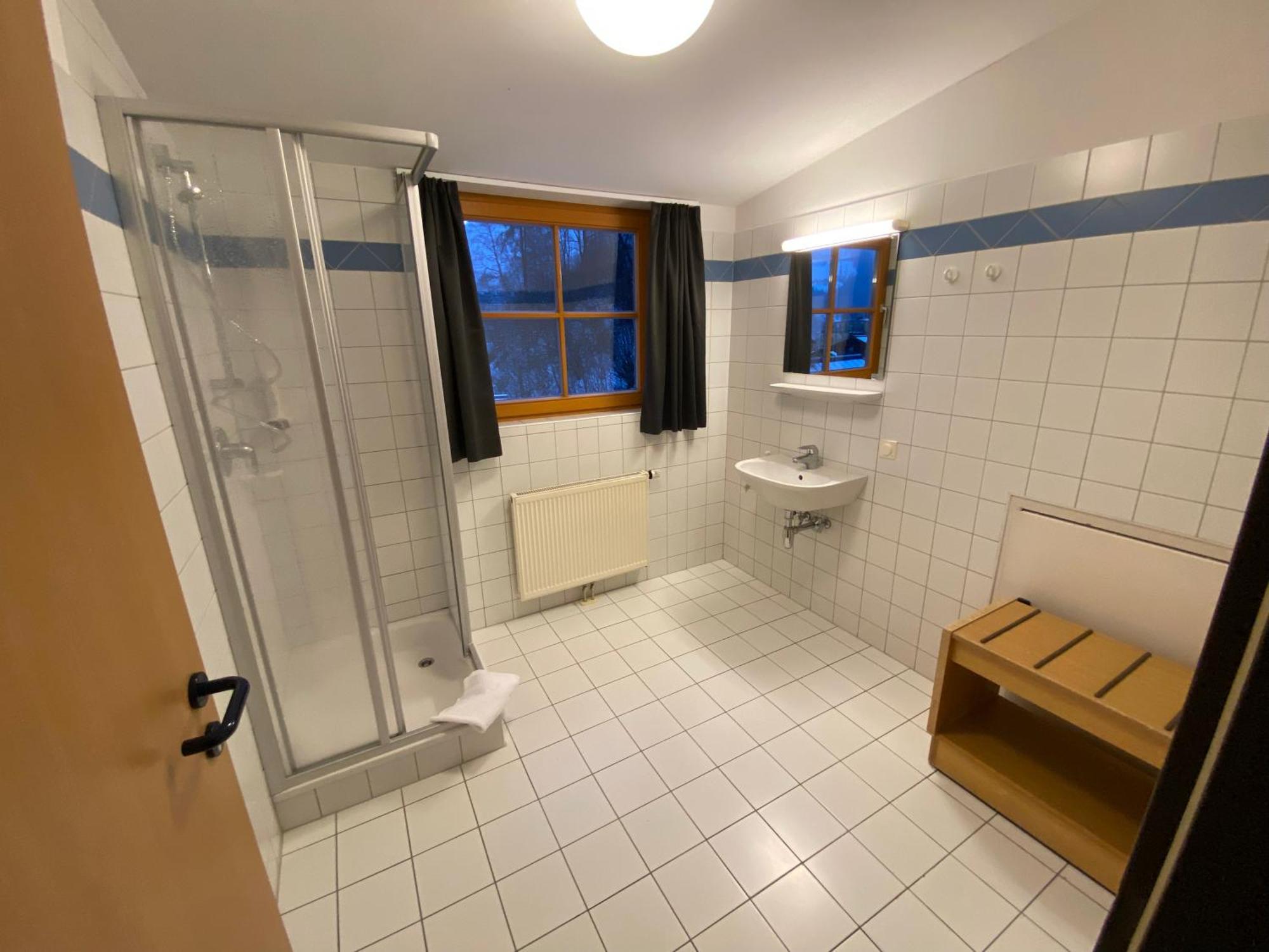 Twenty Seven City Hotel Zell am See Exteriör bild